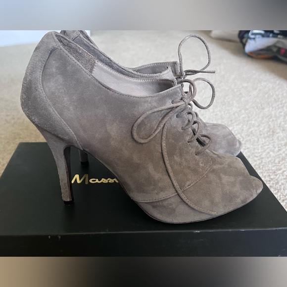 Massimo Dutti grey suede, lace up, peep-toe heels - Picture 5 of 8